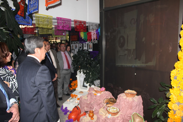 La Secretaría del Trabajo y Previsión Social conmemora el Día de Muertos